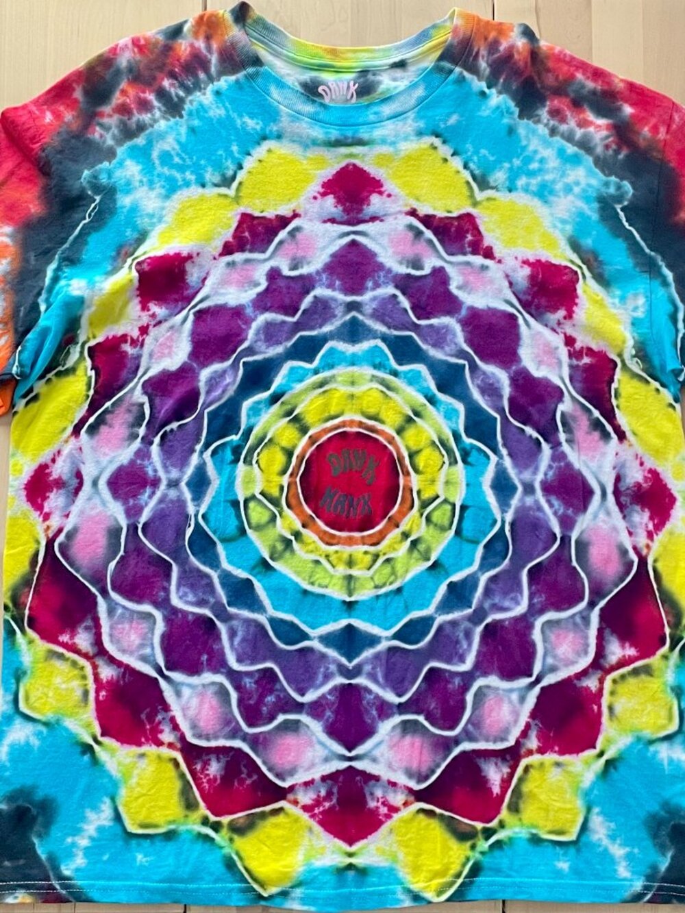 Gildan Unisex Rainbow 16-Point Mandala Tie Dye Long Sleeve T-Shirt size XL